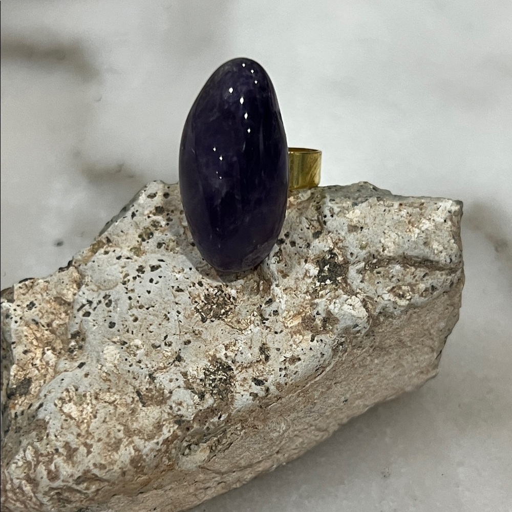Oblong Purple Amethyst Stone Ring